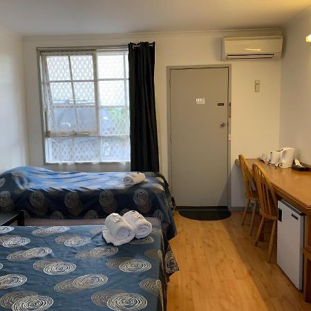 Beaconsfield Lodge Motel エクステリア 写真