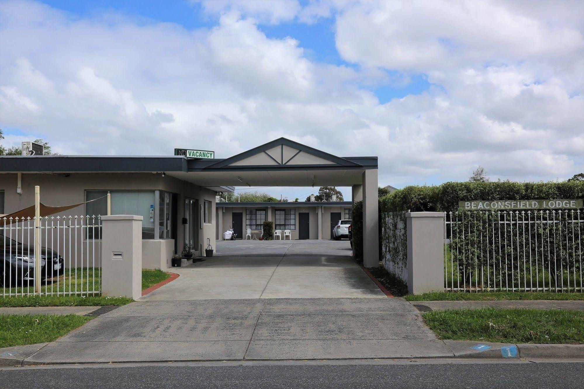 Beaconsfield Lodge Motel エクステリア 写真